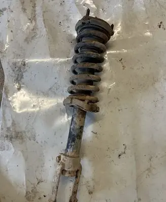 Jeep Grand Cherokee (WK) Front shock absorber with coil spring