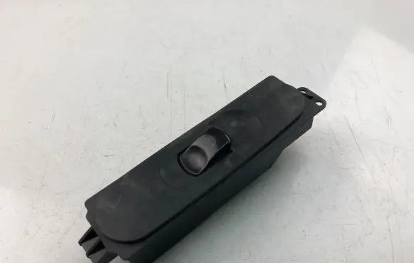 Mercedes-Benz Sprinter W906 Electric window control switch A9065451913