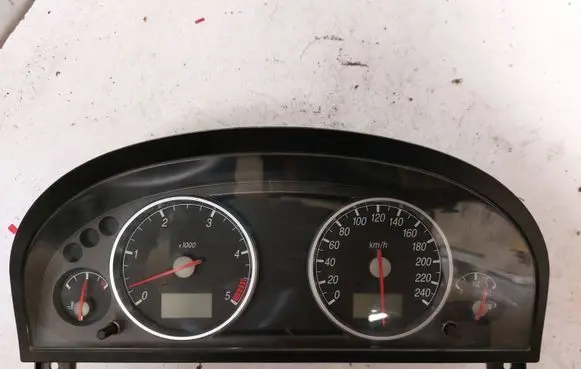 Ford Mondeo Mk III Speedometer (instrument cluster) 1S7F10841 44ZU187 6620