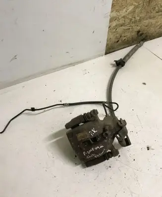 Peugeot 3008 I Front brake caliper