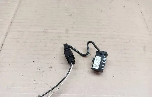 Volkswagen Golf VII Front seat light 3B0035711B