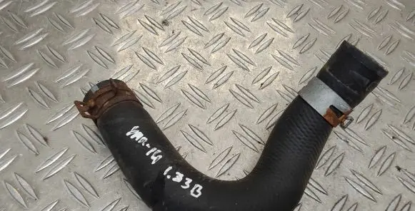 Toyota Yaris Engine coolant pipe/hose