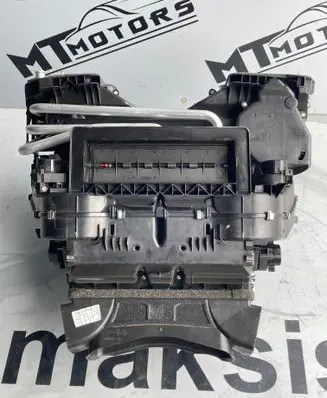 Interior heater climate box assembly