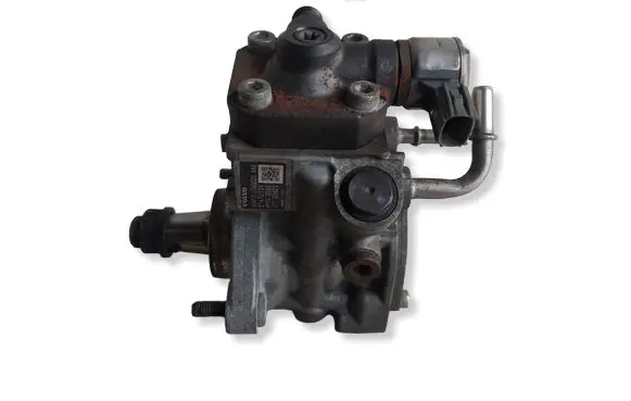 Volvo V40 Fuel injection high pressure pump 31432135 HP5S0060
