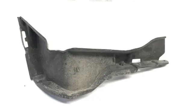 Mercedes-Benz C W205 Front bumper mounting bracket A2058853865