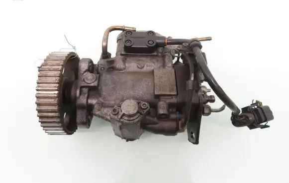 Audi A4 S4 B5 8D Fuel injection high pressure pump 028130110H 0460404985