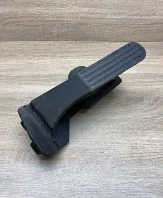 Volkswagen Golf VI Accelerator throttle pedal 1K2721503S 6PV010536