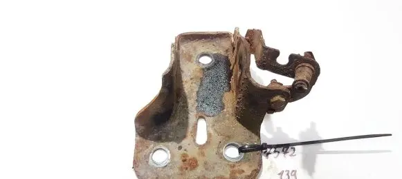 Peugeot 1007 Bracket in trunk/boot 