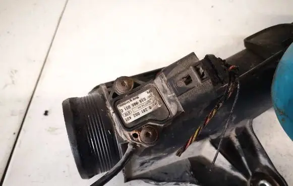 Audi A5 8T 8F Air pressure sensor 038906051c 0281002401