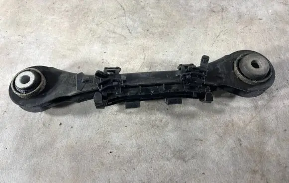 BMW 4 F36 Gran coupe Rear upper control arm/wishbone 6792519