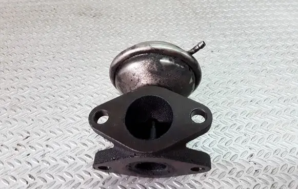 Volvo S70 V70 V70 XC EGR valve 074131503