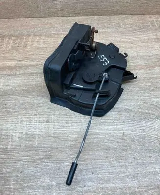 BMW X5 E53 Front door lock 8402539