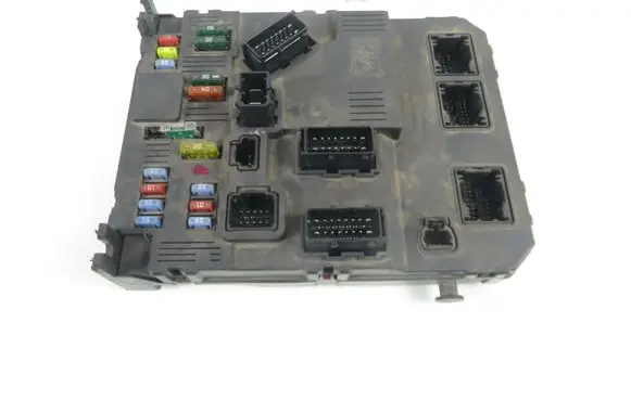 Peugeot Partner Central body control module 9657999680 S118085320F