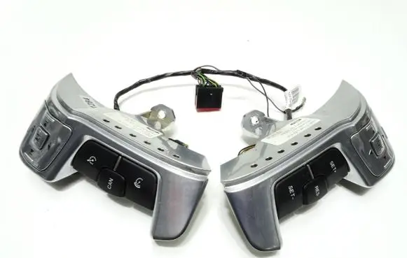 Ford Mondeo MK IV Steering wheel buttons/switches AM2T14K147CB AM2T14K147EA