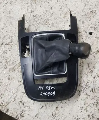 Audi A4 S4 B8 8K Gear shifter/selector 8K0864261