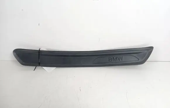 BMW 2 F46 Rear sill trim cover 7316822