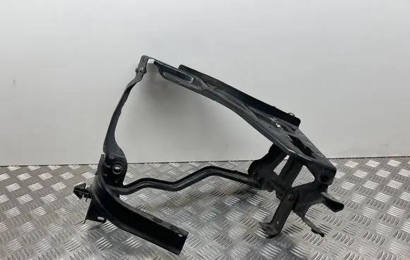 Mercedes-Benz E C207 W207 Headlight/headlamp mounting bracket A2076201400 A2076200285 A2076202000