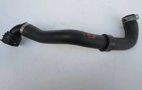 Volvo S90, V90 Engine coolant pipe/hose 31474845