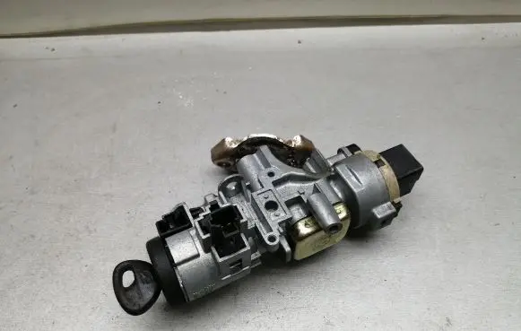 Mazda Premacy Ignition lock SL33