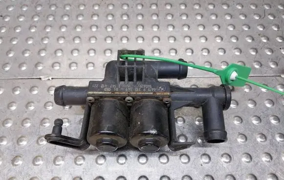 BMW 7 F01 F02 F03 F04 Coolant heater control valve S27705569 9310349