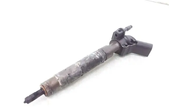 Mercedes-Benz R W251 Fuel injector A6420701387
