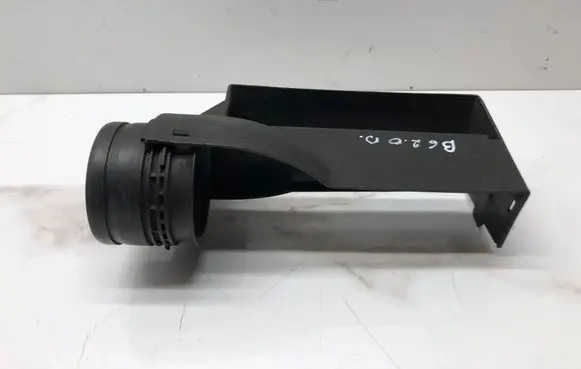 Volkswagen PASSAT B6 Air intake duct part 1K0805962A
