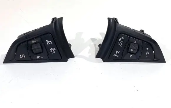 Opel Astra J Steering wheel buttons/switches 1326869213268686