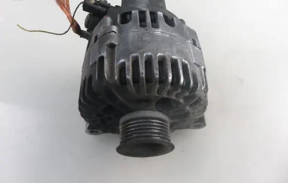 Peugeot 206 Generator/alternator 9646476280