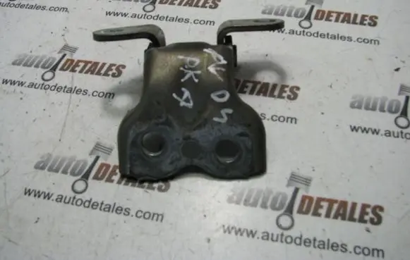 Toyota Avensis T250 Front door lower hinge 