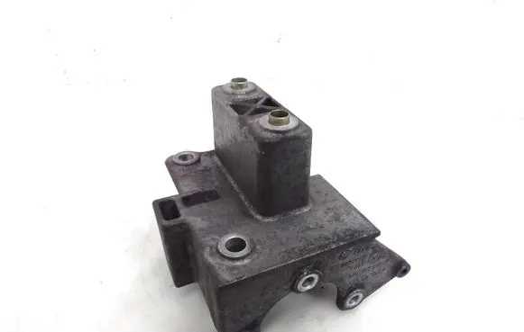 Bentley Continental Power steering pump mounting bracket 07D145879F