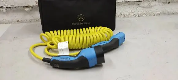 Mercedes-Benz GLE (W166 - C292) Electric car charging cable A0008992761