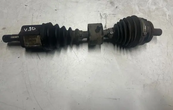 Volvo V70 Front driveshaft P8689222