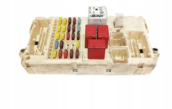 Fiat Stilo Fuse module 51758251