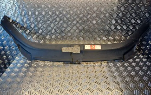Radiator trim