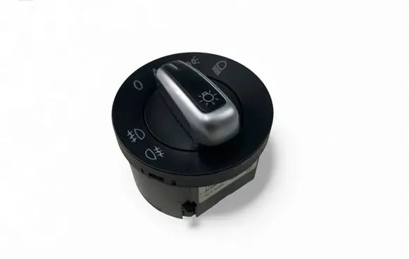 Volkswagen PASSAT CC Light switch