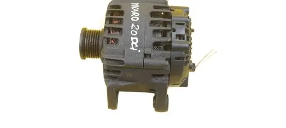 Opel Vivaro Generator/alternator 8200404459 M9R786