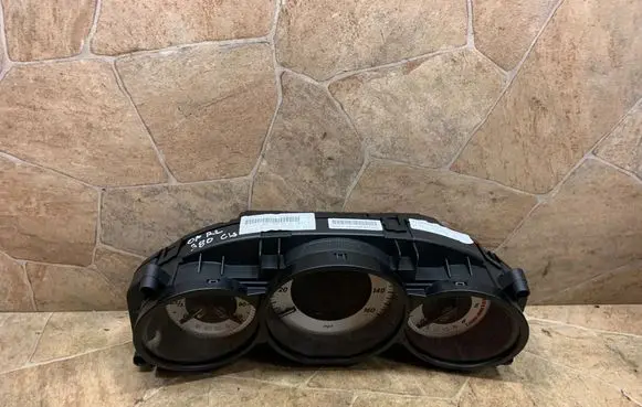 Mercedes-Benz CLS C218 X218 Speedometer (instrument cluster) A2189006202