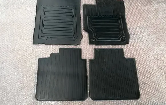 Toyota Camry Car floor mat set PZ49LV0352RJ