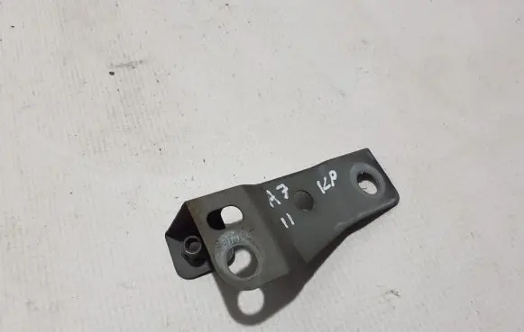Audi A7 S7 4G Fender mounting bracket 4G8809321