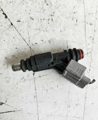 Toyota Corolla Verso E110 Fuel injector 0280156019 232500D030