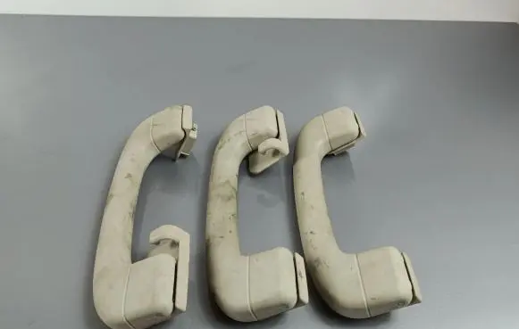 SsangYong Rexton A set of handles for the ceiling 