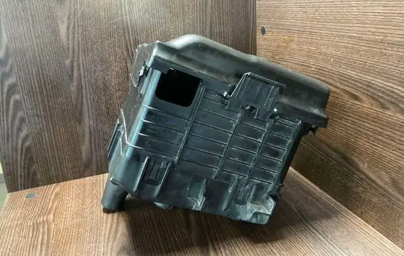 Battery box tray