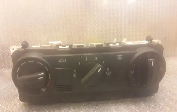Mercedes-Benz A W169 Interior fan control switch 1698301285