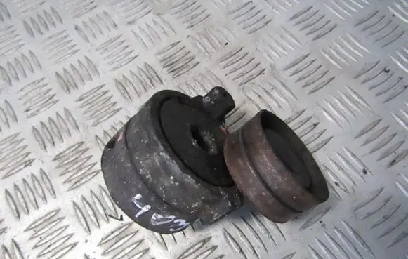 Audi A8 S8 D3 4E Generator/alternator belt tensioner 077903133f