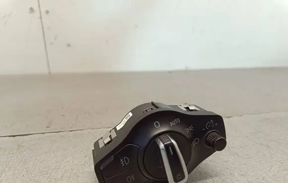 Light switch