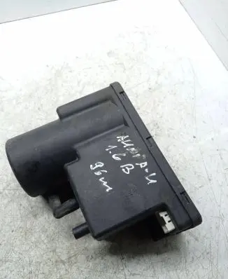 Audi A4 S4 B5 8D Central locking vacuum pump 4A0862257A