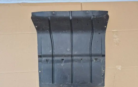 Iveco Daily 4th gen Engine splash shield/under tray 504080194 504080195