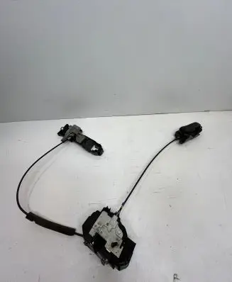 Nissan Note (E11) Rear door lock