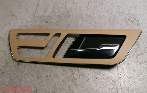 Mercedes-Benz S W221 Front door interior handle A3364010001