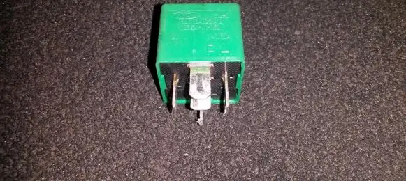 Ford Mondeo MK II Other relay 93bg13a025a1b v23136-a1-x32